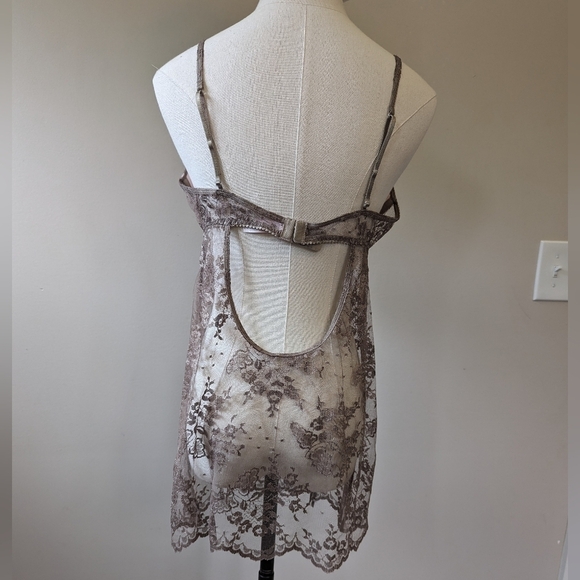 Vintage Y2K Victoria's Secret Sheer Lace Chemise Slip - Picture 8 of 13